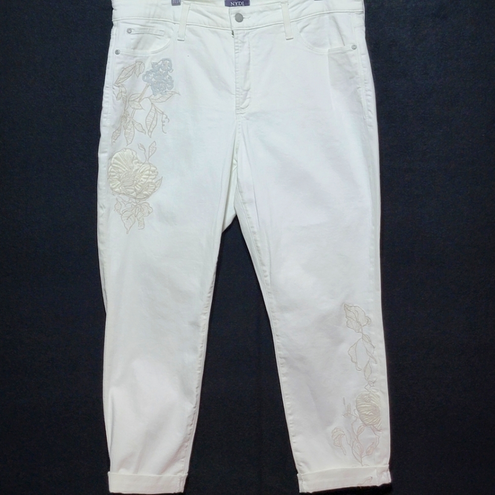 NYDJ‎ Jessica Relaxed Boyfriend White Floral Embroidered Jeans Size 14W. #718